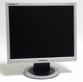 Монитор 17" LCD. SAMSUNG. Б/У (гарантия 14 дней)